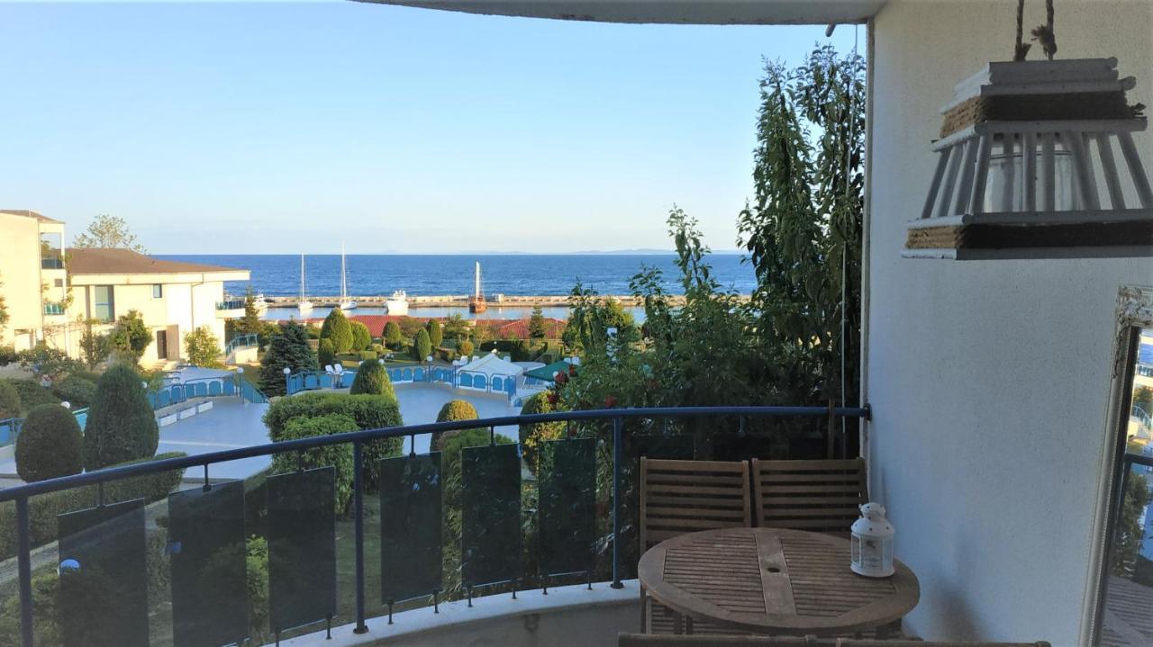 Baratero Vlas Marina Apartment Sveti Vlas Extérieur photo