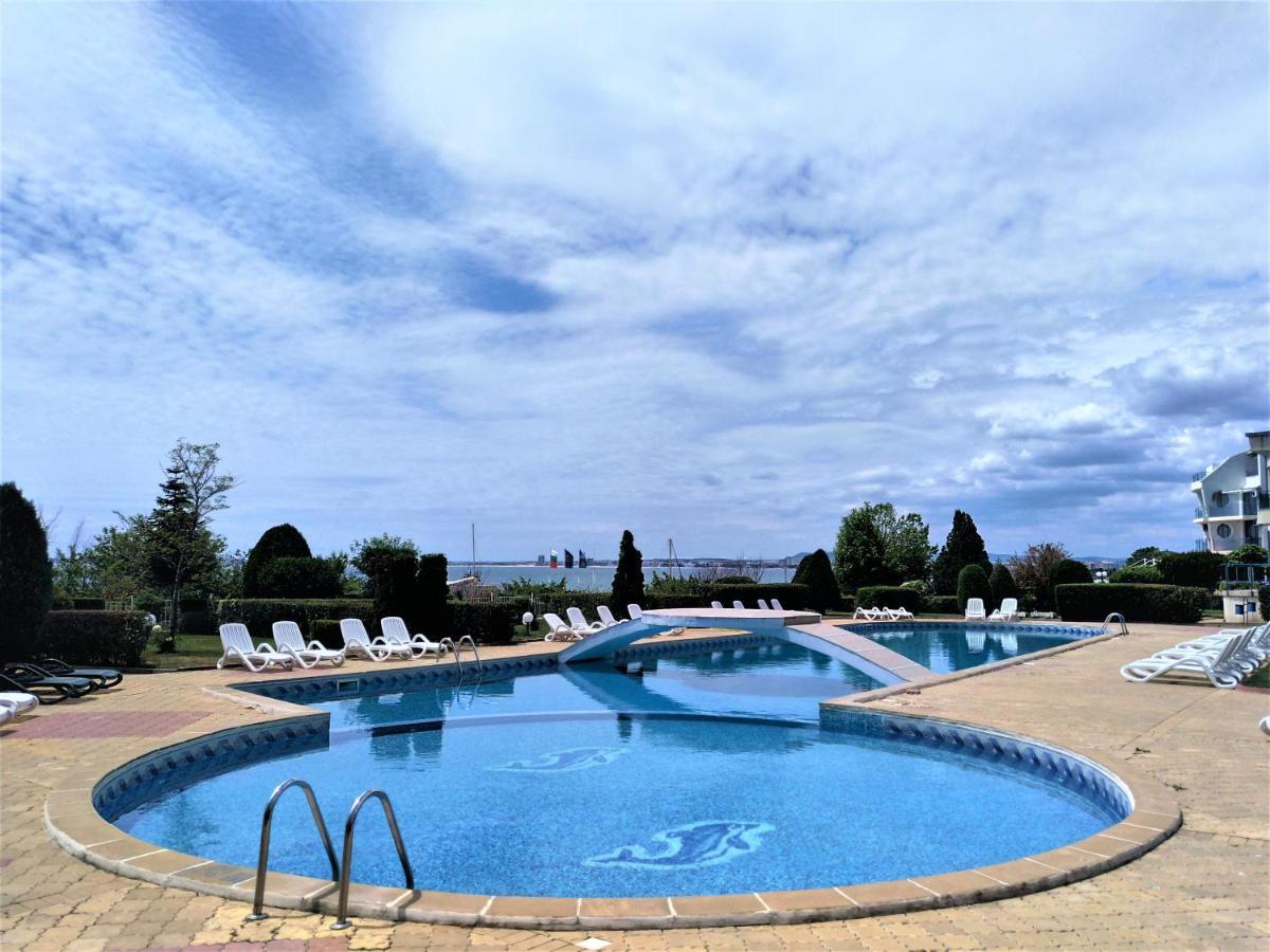 Baratero Vlas Marina Apartment Sveti Vlas Extérieur photo