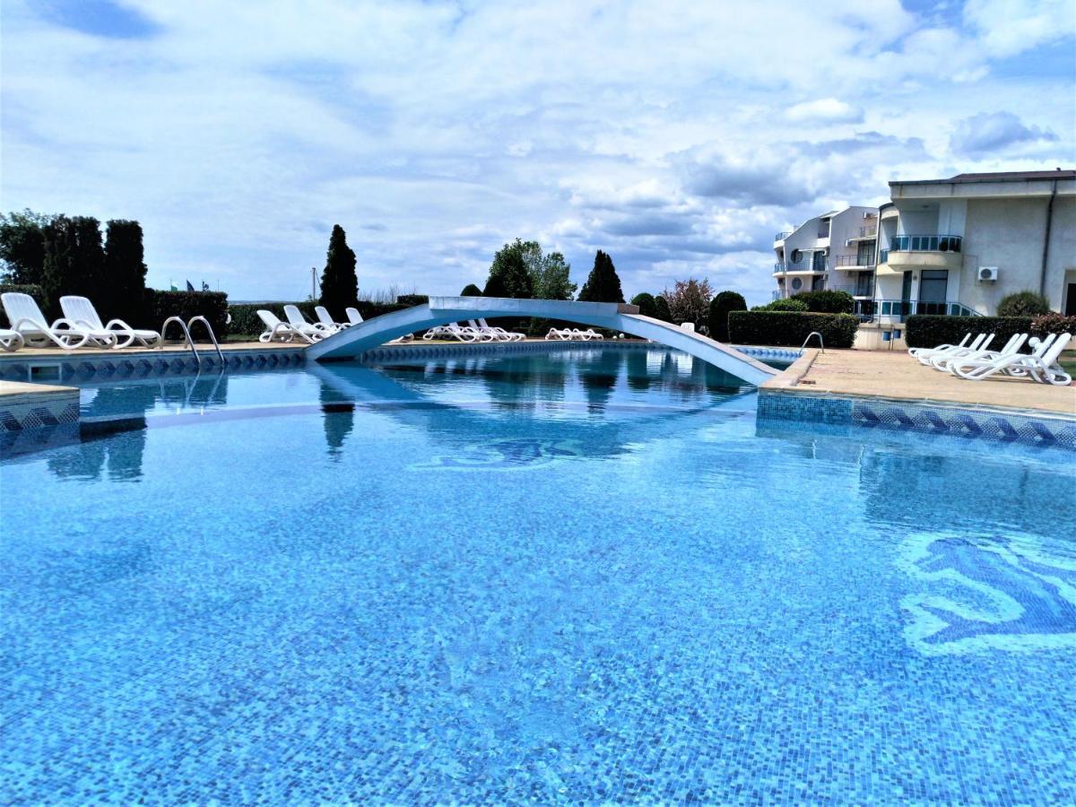 Baratero Vlas Marina Apartment Sveti Vlas Extérieur photo