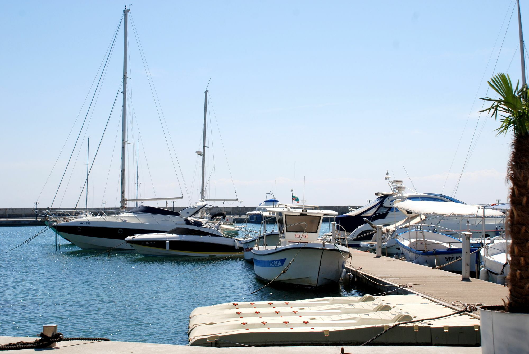 Baratero Vlas Marina Apartment Sveti Vlas Extérieur photo
